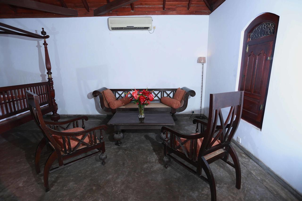 Villa Kusum ฮิกคาดูวา ภายนอก รูปภาพ