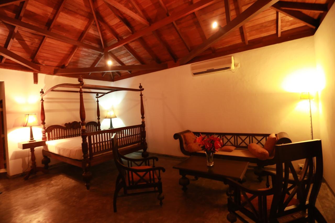 Villa Kusum ฮิกคาดูวา ภายนอก รูปภาพ