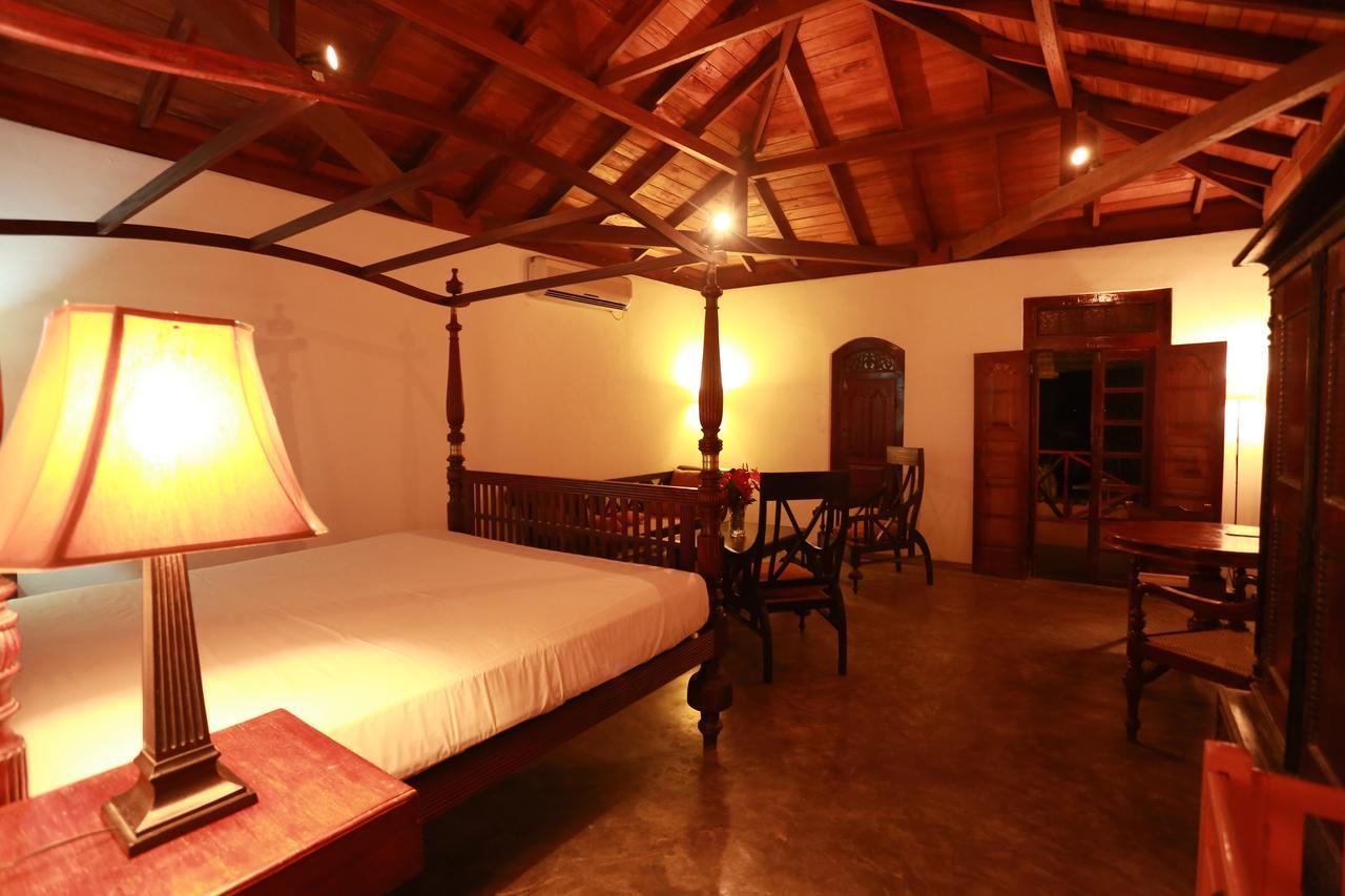 Villa Kusum ฮิกคาดูวา ภายนอก รูปภาพ