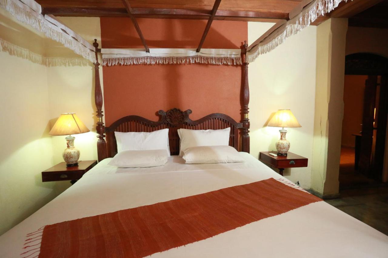 Villa Kusum ฮิกคาดูวา ภายนอก รูปภาพ