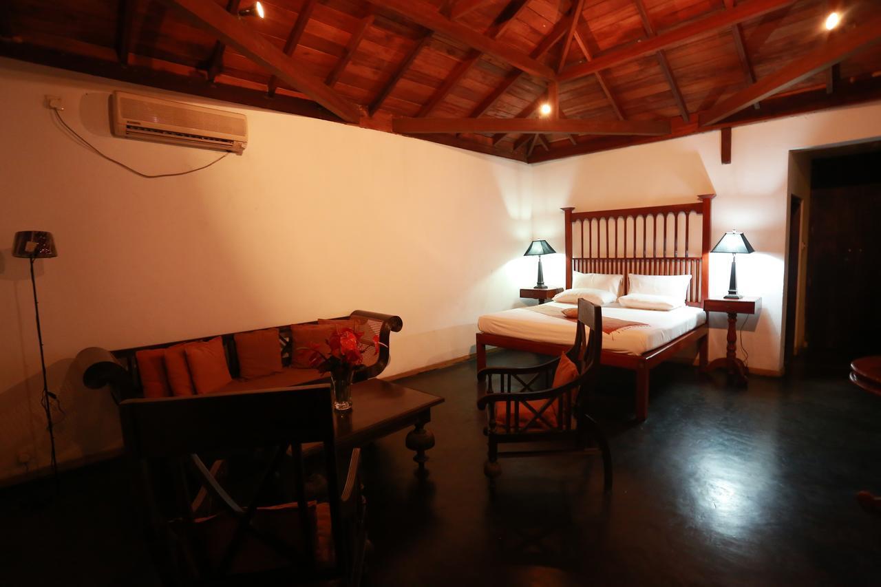 Villa Kusum ฮิกคาดูวา ภายนอก รูปภาพ