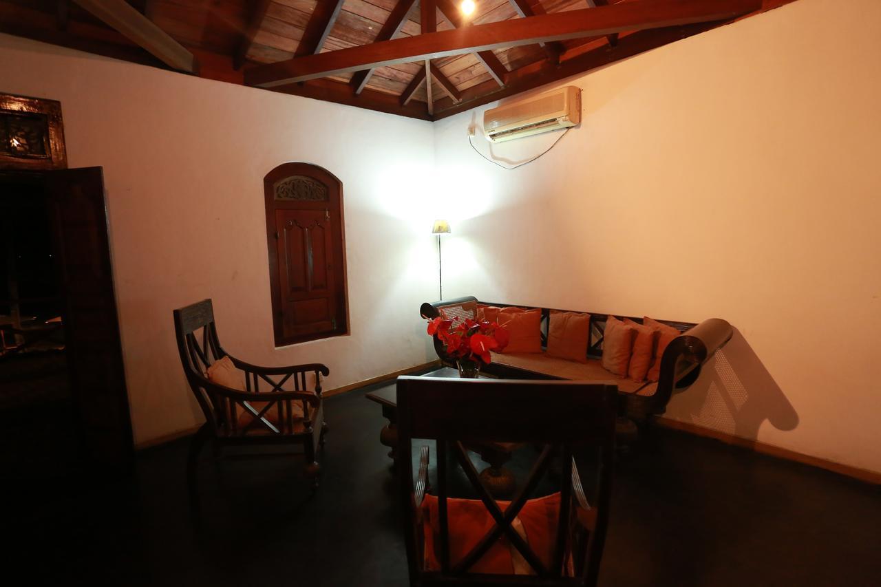 Villa Kusum ฮิกคาดูวา ภายนอก รูปภาพ