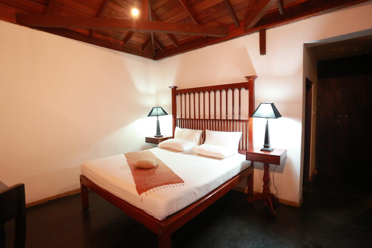 Villa Kusum ฮิกคาดูวา ภายนอก รูปภาพ